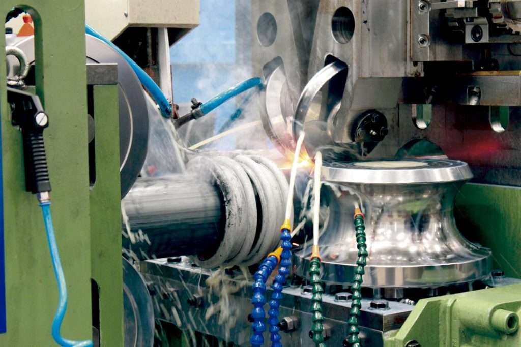 Processo De Fabricação De Tubos Com Costura