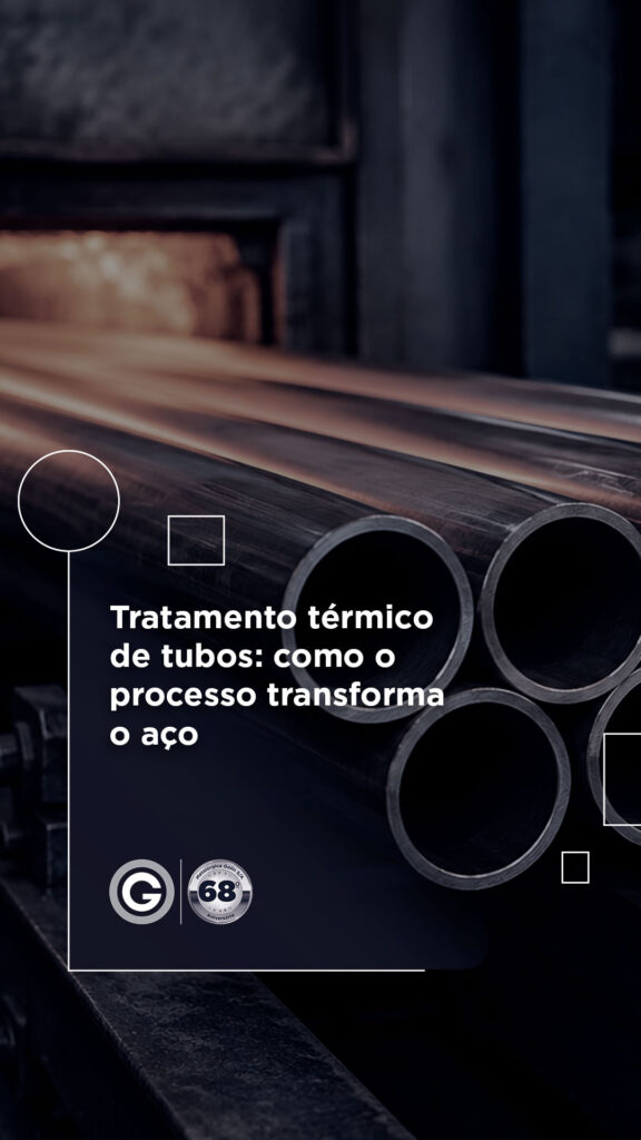 Tratamento térmico de tubos de aço em forno industrial com controle de temperatura